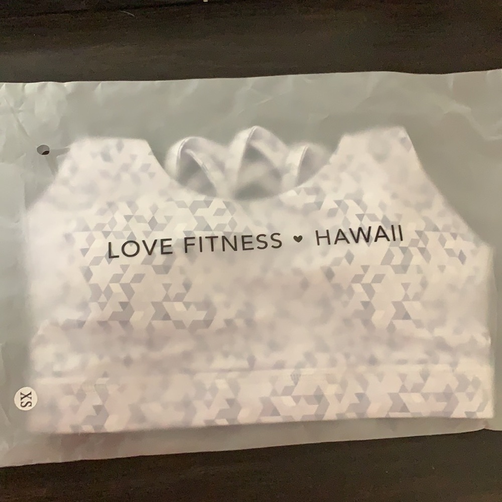 NWT Love Fitness Apparel Leilani Sports Bra - Picture 4 of 5
